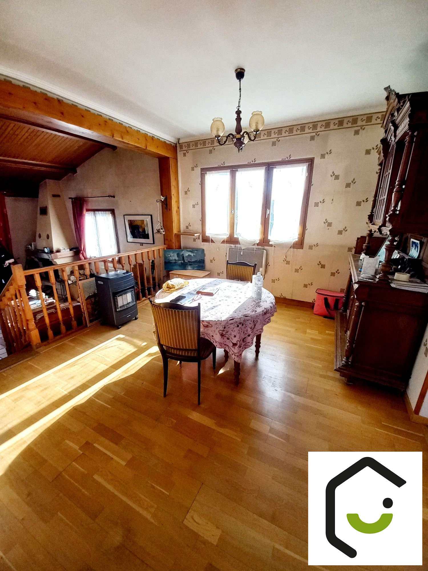 1743695896_VM717_3_original