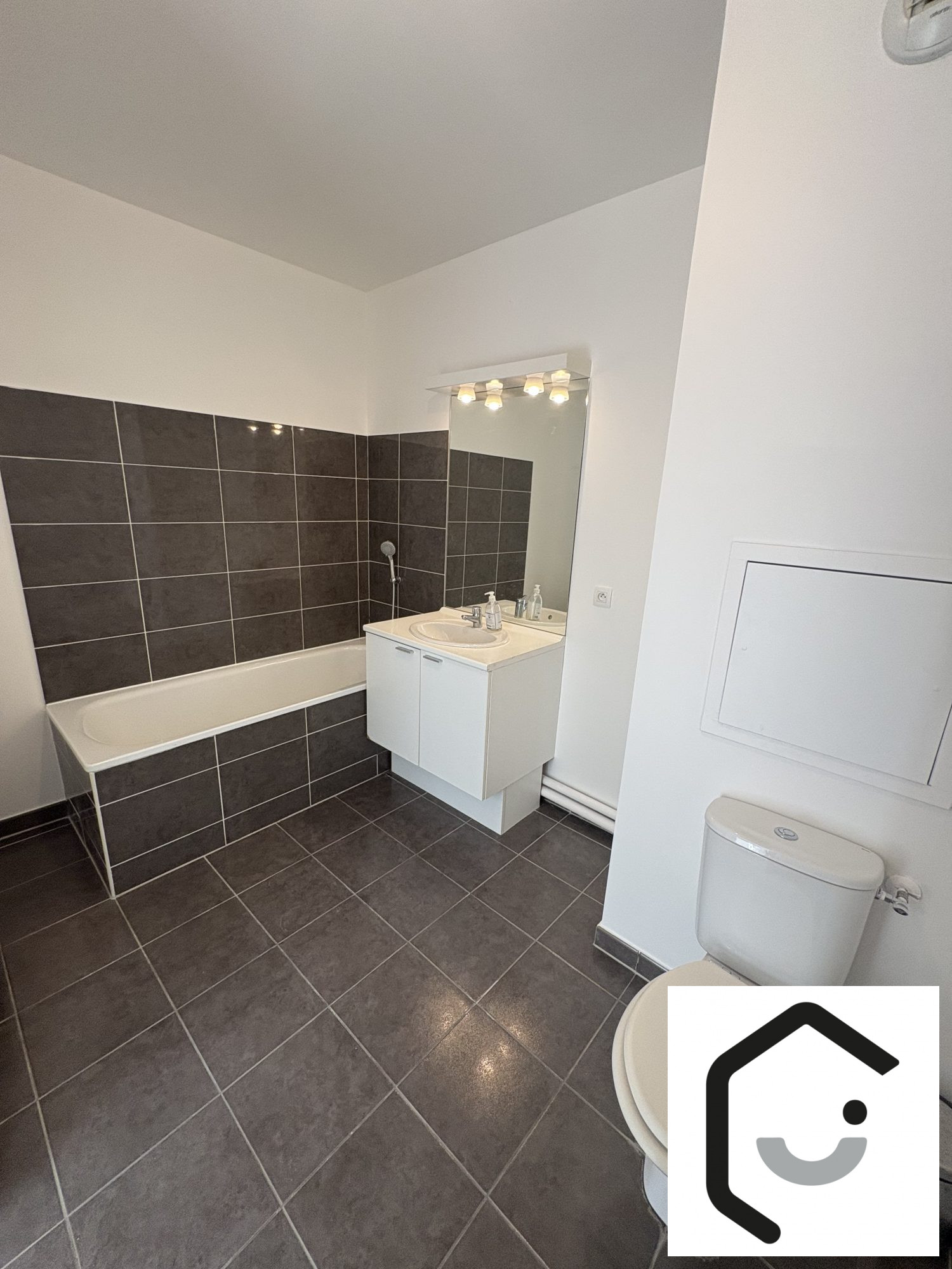 1771344715_LA2320_9_original